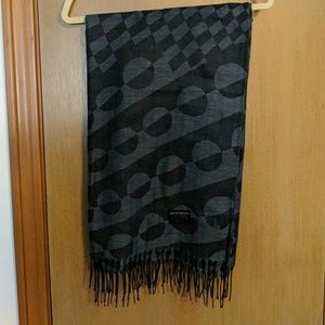 Brand new, beautiful black wrap